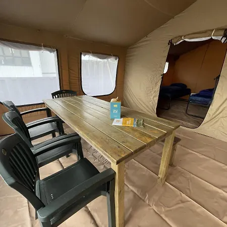 Safaritent Aan Zee Chalet IJmuiden