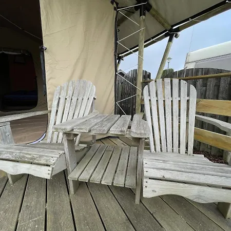 Safaritent Aan Zee Chalet *