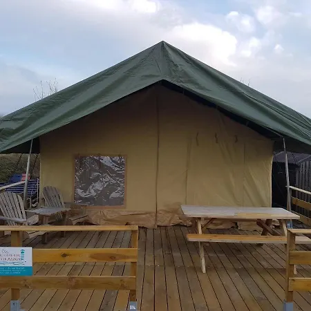 Safaritent Aan Zee Chalet *